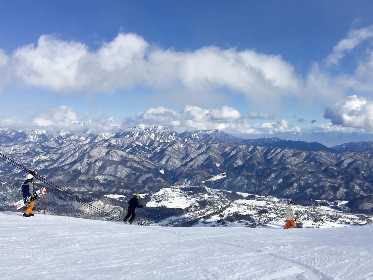 Hakuba Landmark Iwatake Lodge Bagian luar foto