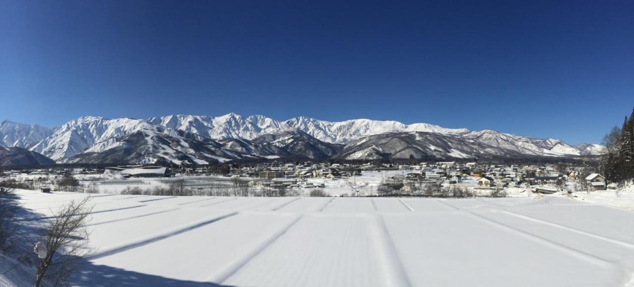 Hakuba Landmark Iwatake Lodge Bagian luar foto